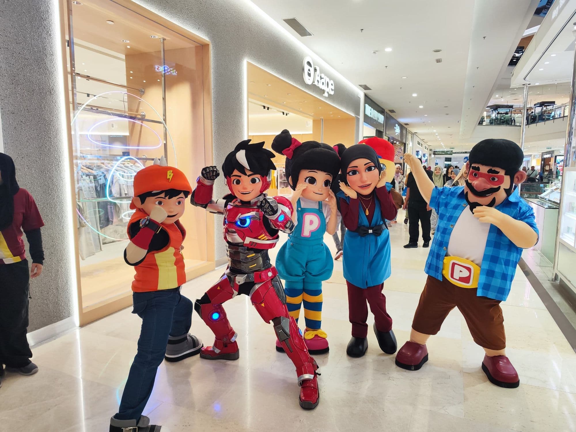 BoBoiBoy, Mechamato, Pipi, Mama and Papa character costumes at a mall appearance